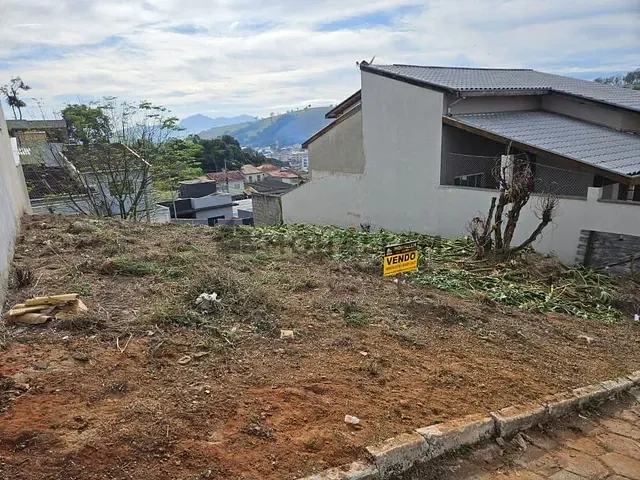 Terreno com 227m², à venda, no bairro Sossêgo em Piranguinho