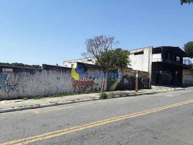 Terreno com 900m², à venda, no bairro Butantã em São Paulo