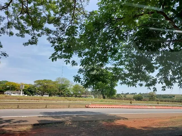 Sítio com 25500m², à venda, no bairro Pirapitingui em Santo Antônio de Posse