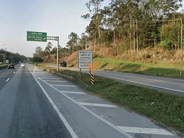 Terreno com 63203m², à venda, no bairro Itaquaciara em Itapecerica da Serra