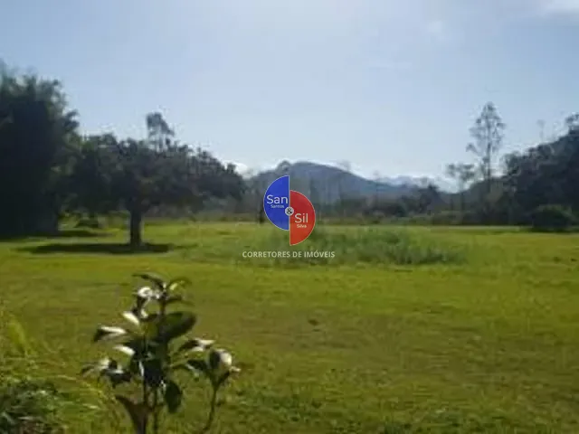 Terreno com 4122m², à venda, no bairro Citrolândia em Guapimirim