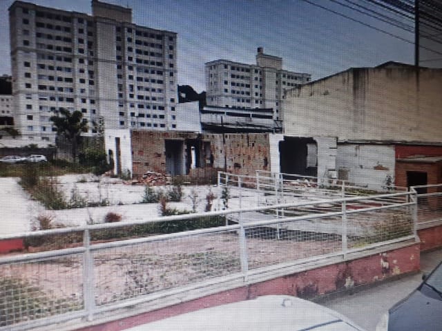 Terreno com 1320m², à venda, no bairro São Pedro em Juiz de Fora