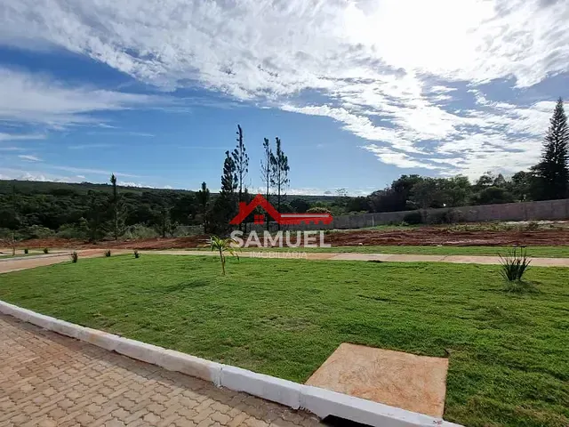 Terreno com 2500m², à venda, no bairro Park Way em Brasília
