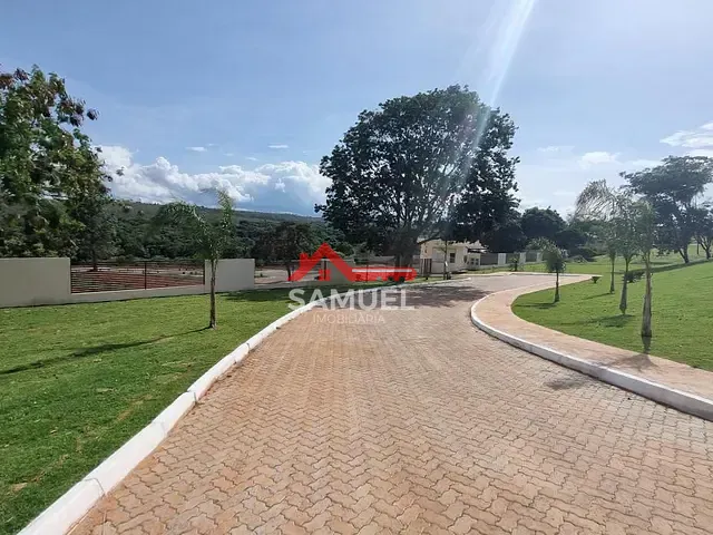 Terreno com 2500m², à venda, no bairro Park Way em Brasília
