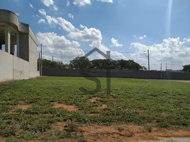 Terreno com 301m², à venda, no bairro Estância Hípica em Nova Odessa