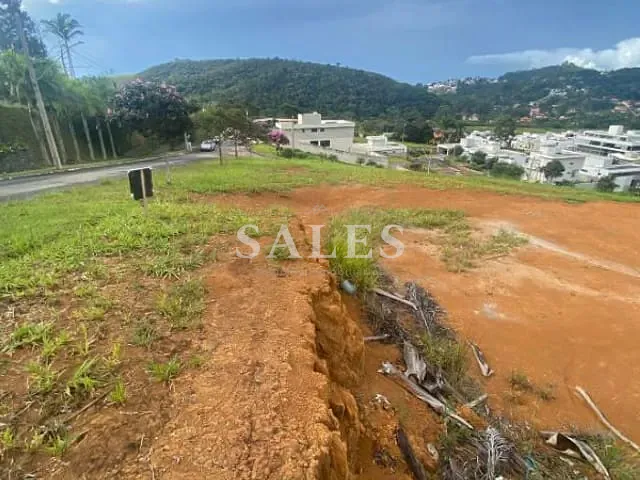Terreno com 628m², à venda, no bairro Vina del Mar em Rua Professor Virgílio Pereira da Silva