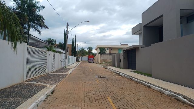 Terreno com 800m², à venda, no bairro Ponte Alta Norte (Gama) em Rua Refazenda