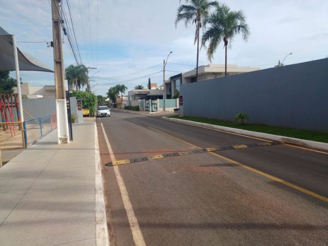 Terreno com 800m², à venda, no bairro Ponte Alta Norte (Gama) em Rua Refazenda