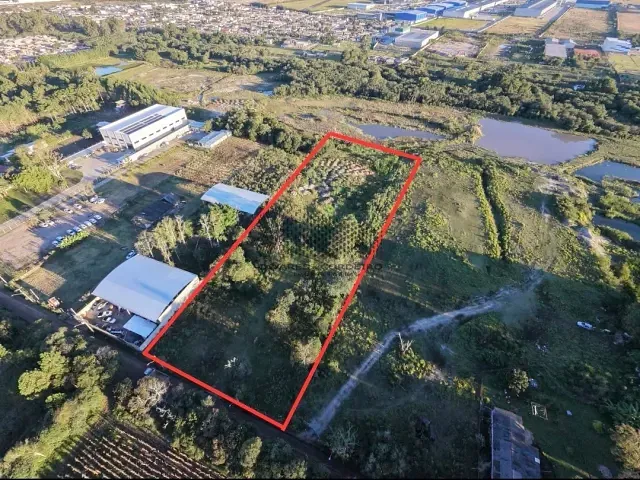 Terreno com 10000m², à venda, no bairro Guarituba em Piraquara