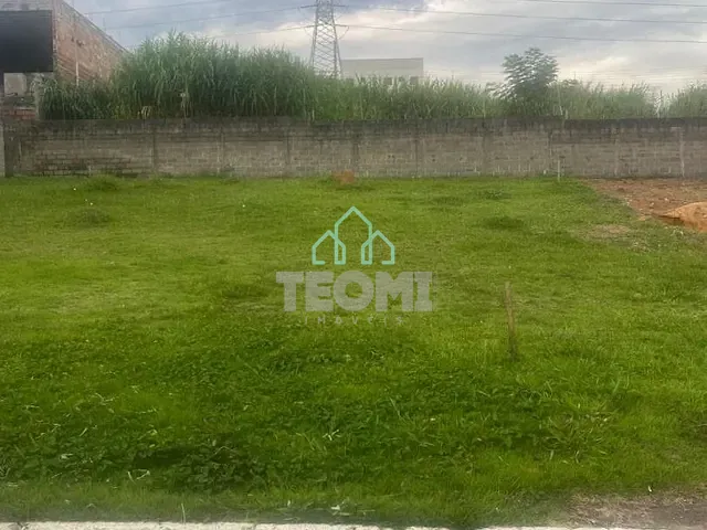 Terreno com 275m², à venda, no bairro Loteamento Industrial em Taubaté
