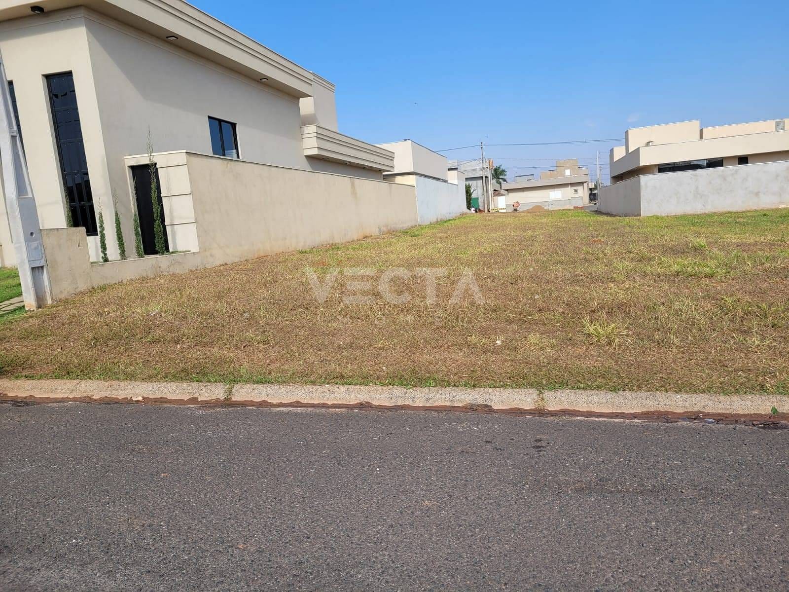 Terreno à venda, 10m² - Foto 1