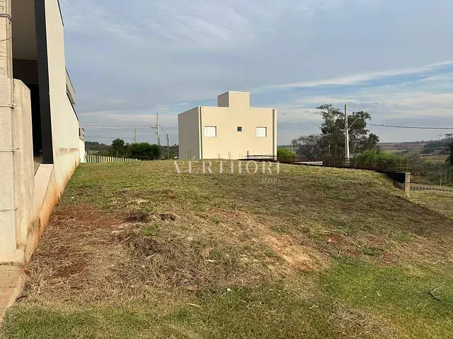 Terreno com 200m², à venda, no bairro Olímpico em Londrina