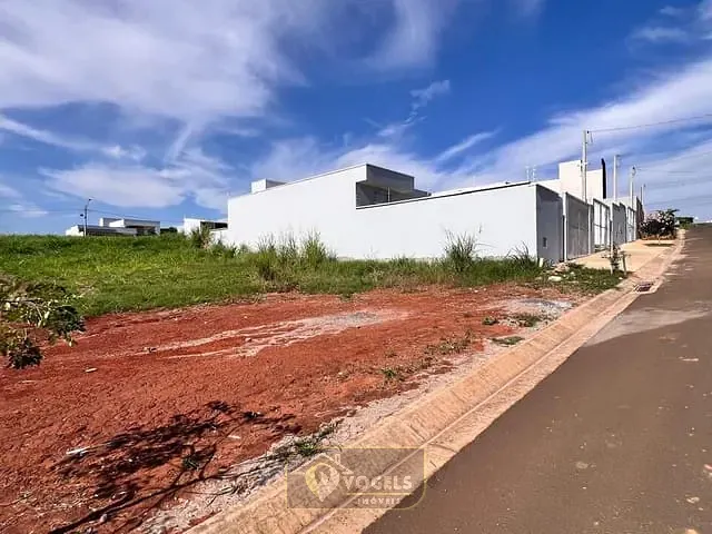 Terreno com 360m², à venda, no bairro Florabella I em Holambra