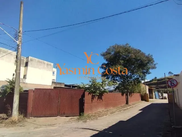 Terreno com 728m², à venda, no bairro Centro em Cambuí