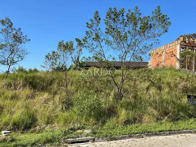 Terreno com 455m², à venda, no bairro Areias do meio em Governador Celso Ramos