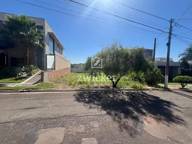Terreno com 374m², à venda, no bairro Quinta Ranieri em Bauru