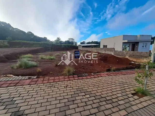 Terreno com 360m², à venda, no bairro Maria Clara em Erechim