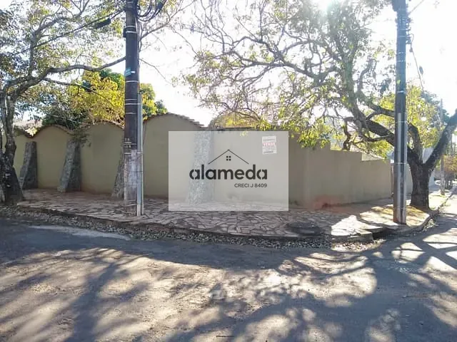Terreno com 480m², à venda, no bairro Nova Jacarezinho em Jacarezinho