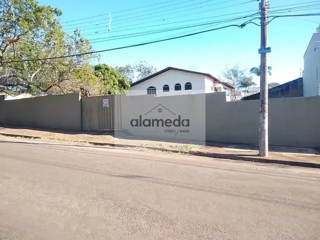 Terreno com 480m², à venda, no bairro Nova Jacarezinho em Jacarezinho