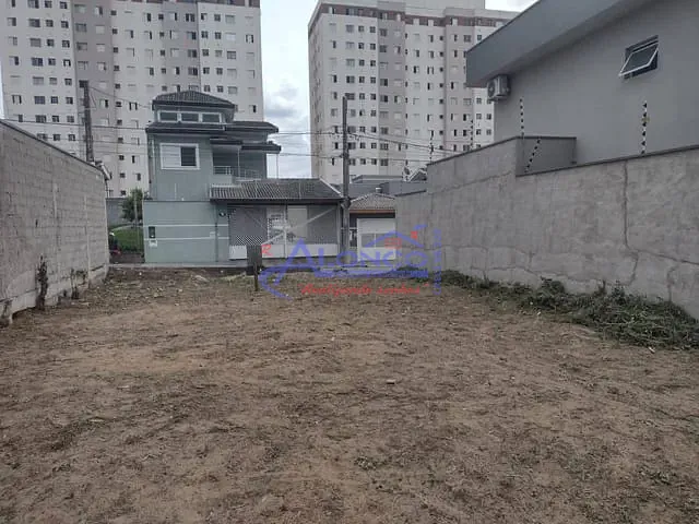 Terreno com 250m², à venda, no bairro Loteamento Villa Branca em Jacareí