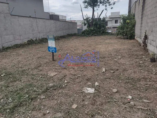 Terreno com 250m², à venda, no bairro Loteamento Villa Branca em Jacareí