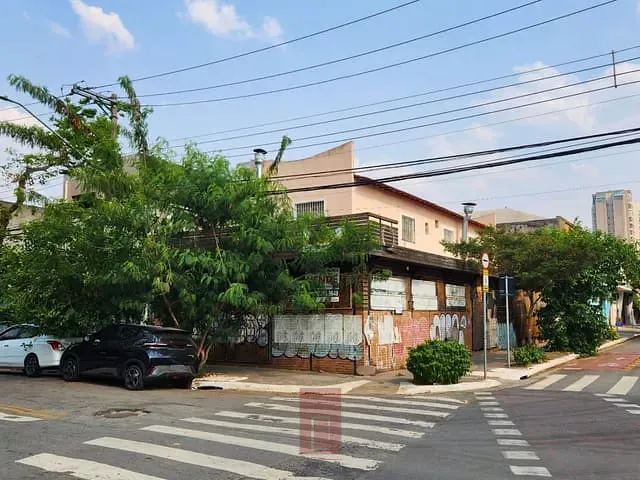 Terreno com 427m², à venda, no bairro Barra Funda em São Paulo