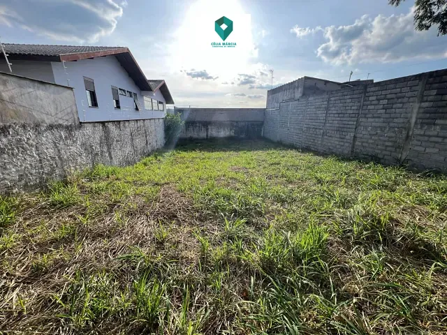 Terreno com 300m², à venda, no bairro Parque São Luiz em Jundiaí