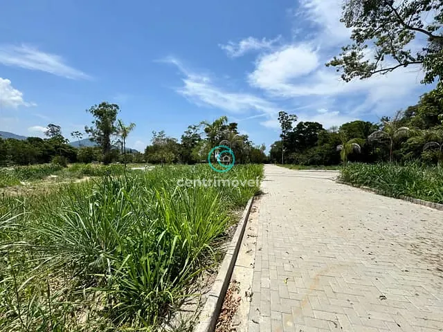 Terreno com 180m², à venda, no bairro Vargem Grande em Rio de Janeiro