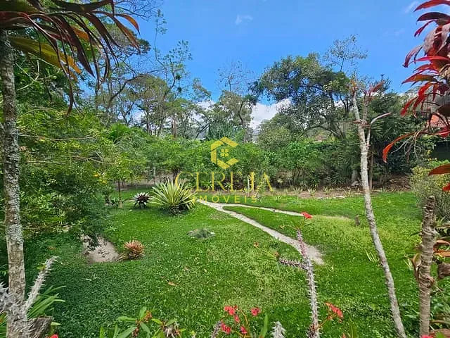 Terreno com 1831m², à venda, no bairro Parque São Clemente em Nova Friburgo