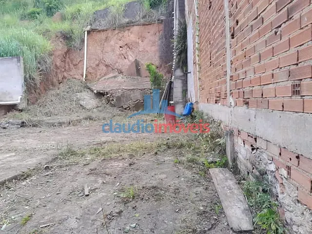 Terreno à venda, no bairro Cotiara em Barra Mansa