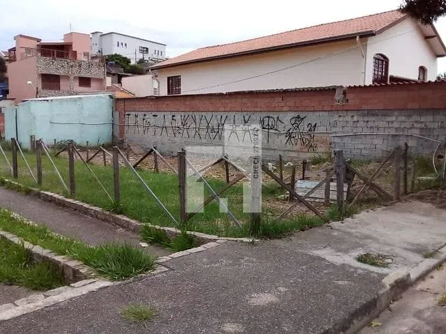 Terreno com 150m², à venda, no bairro Vila Santana I em Jundiaí