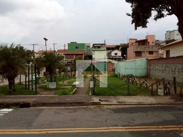 Terreno com 150m², à venda, no bairro Vila Santana I em Jundiaí