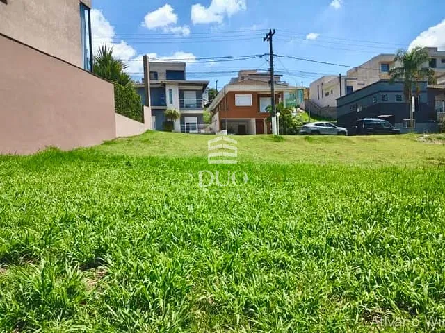 Terreno com 400m², à venda, no bairro Aldeia da Serra em Santana de Parnaíba