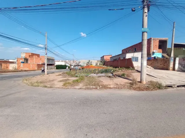 Terreno com 300m², à venda, no bairro Parque São Bento em Sorocaba