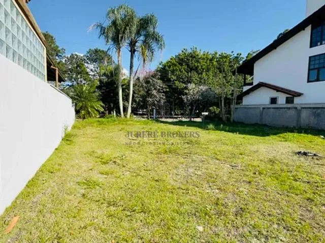 Terreno com 450m², à venda, no bairro Jurerê Internacional em Florianópolis