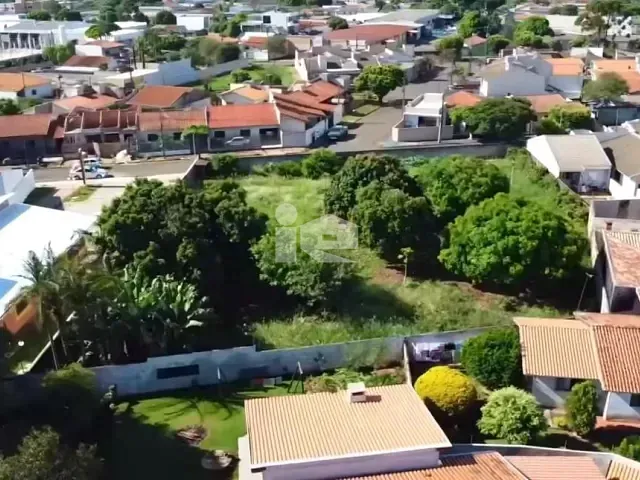 Terreno com 1880m², à venda, no bairro Vila Oliveira em Rolândia