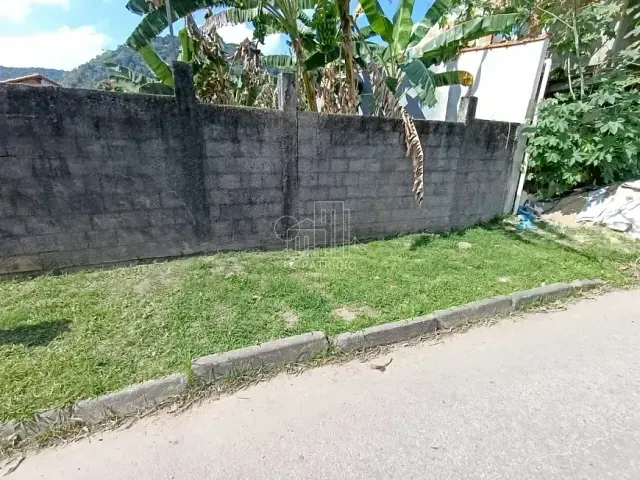 Terreno com 360m², à venda, no bairro Cidade Jardim Guapimirim em Guapimirim