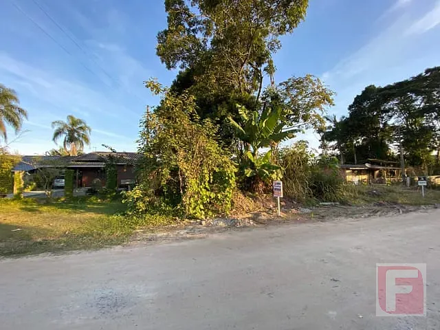 Terreno com 636m², à venda, no bairro Continental em Itapoá