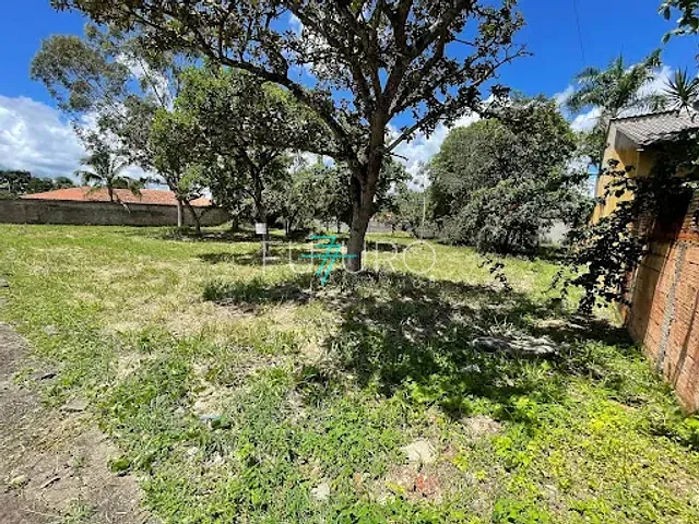Terreno com 2700m², à venda, no bairro Setor Habitacional Jardim Botânico em Brasília
