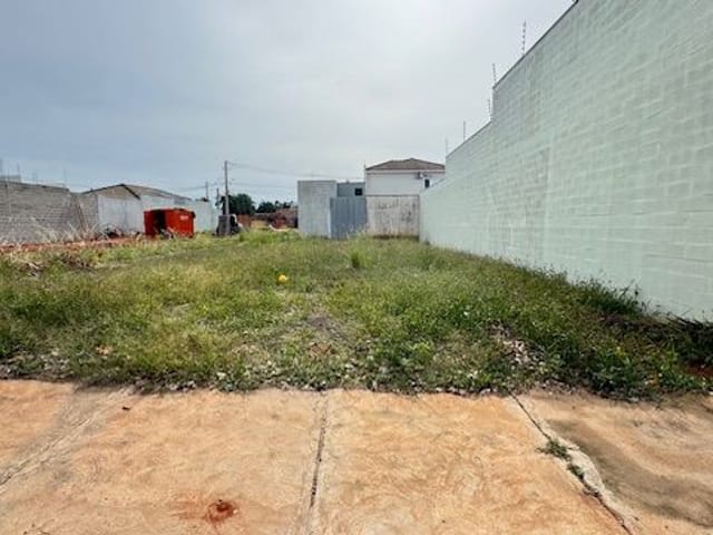 Terreno com 300m², à venda, no bairro Residencial Pedro Marin Berbel em Birigui