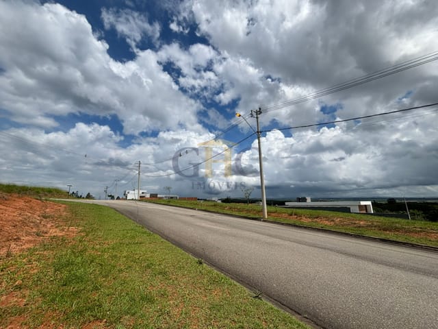 Terreno com 1040m² 3 quartos e 4 banheiros, à venda, no bairro CONDOMÍNIO RESERVA SÃO JOSÉ em SALTO DE PIRAPORA
