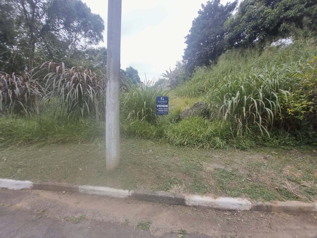 Terreno com 795m², à venda, no bairro Vale da Benção em Araçariguama