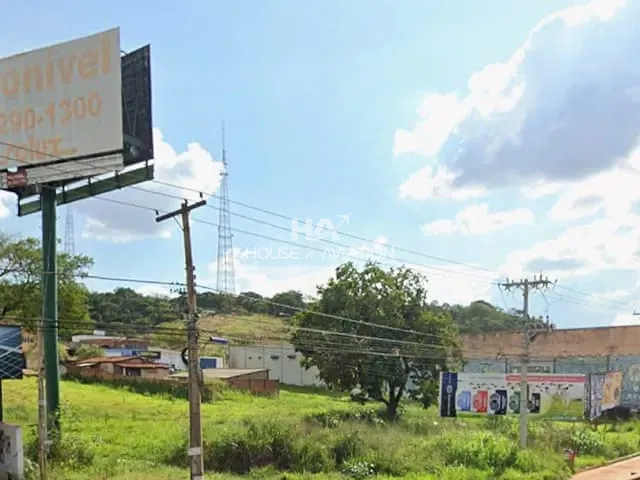 Terreno com 456m², à venda, no bairro Jardim Petrópolis em Goiânia