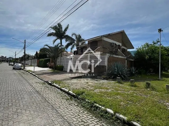 Terreno com 360m², à venda, no bairro Três Vendas em Pelotas