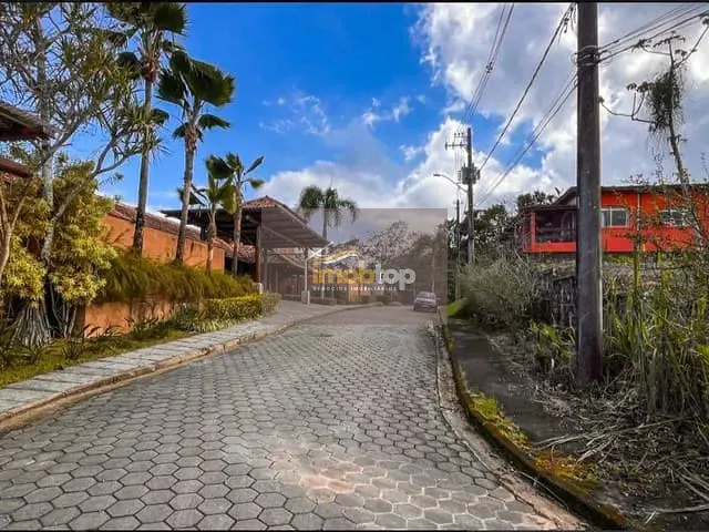 Terreno com 250m², à venda, no bairro Loteamento Roteiro do Sol em Caraguatatuba