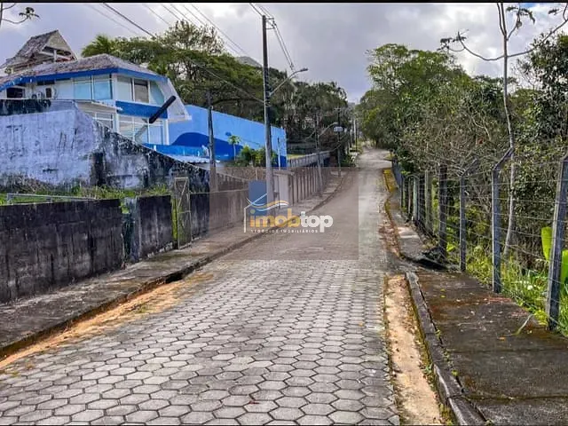 Terreno com 250m², à venda, no bairro Loteamento Roteiro do Sol em Caraguatatuba