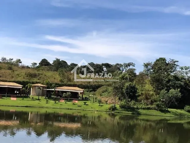 Terreno com 1025m², à venda, no bairro Solar São Francisco II em Trindade