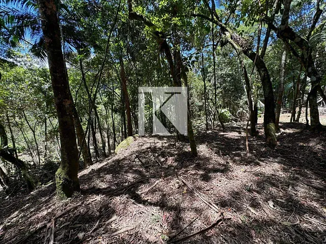 Terreno com 1262m², à venda, no bairro Albuquerque em Teresópolis