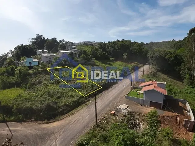 Terreno com 450m², à venda, no bairro Poente do Sol em Concórdia