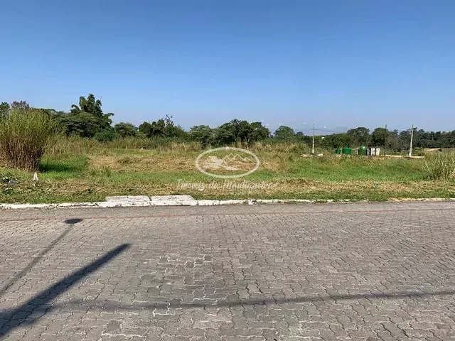 Terreno com 600m², à venda, no bairro Penedo em Itatiaia